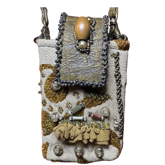 Mary Frances Beaded Mini Wristlet Phone Bag Green Gold Earth Tones - Picture 5 of 9